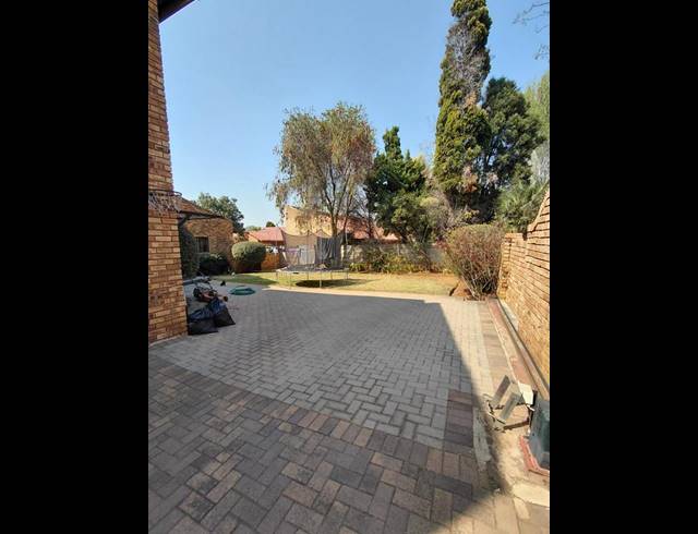 4 BEDROOM HOUSE FOR SALE IN VANDERBIJLPARK SE 4
